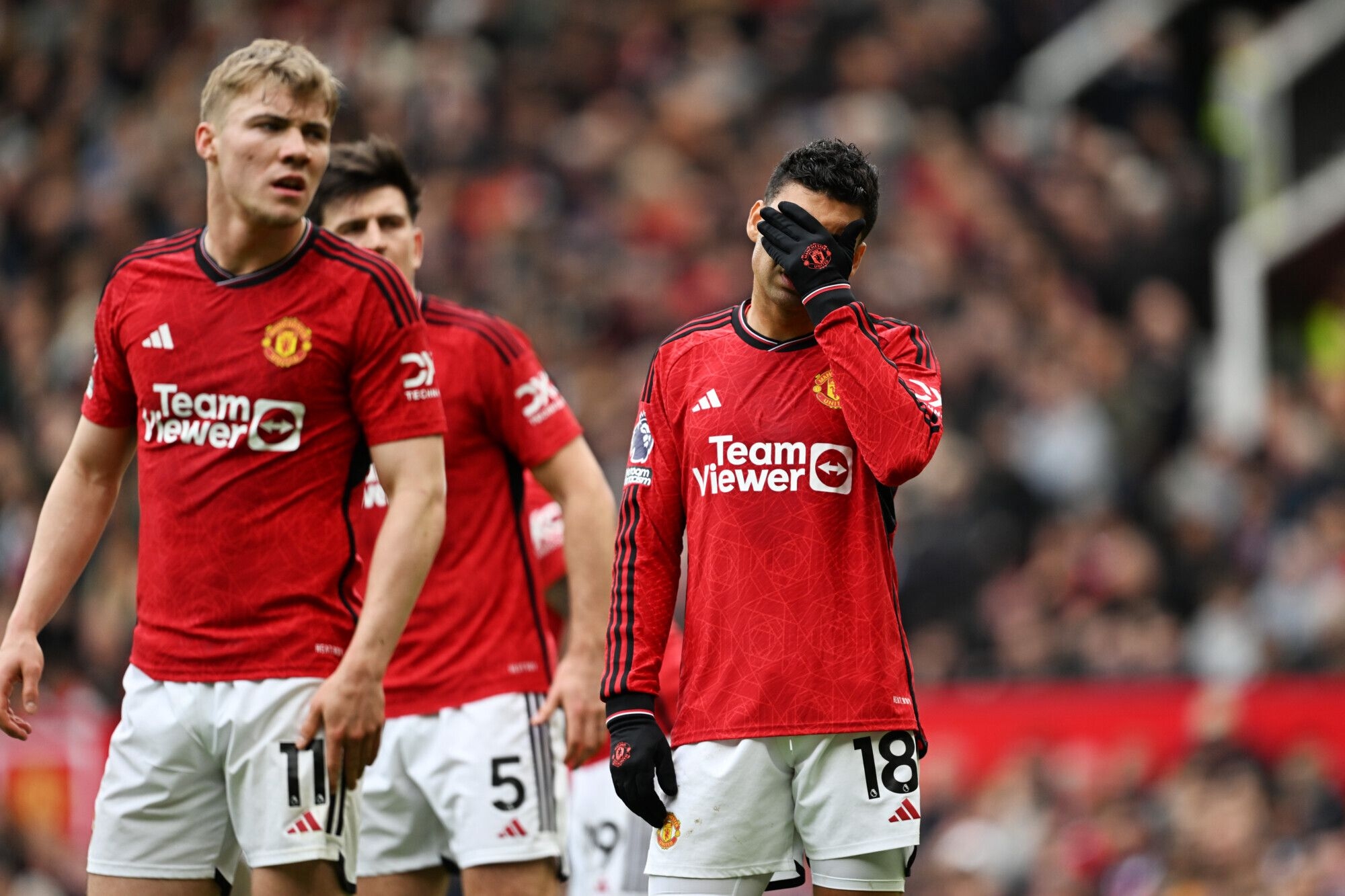 
Manchester United reports wider quarterly loss in tough season 