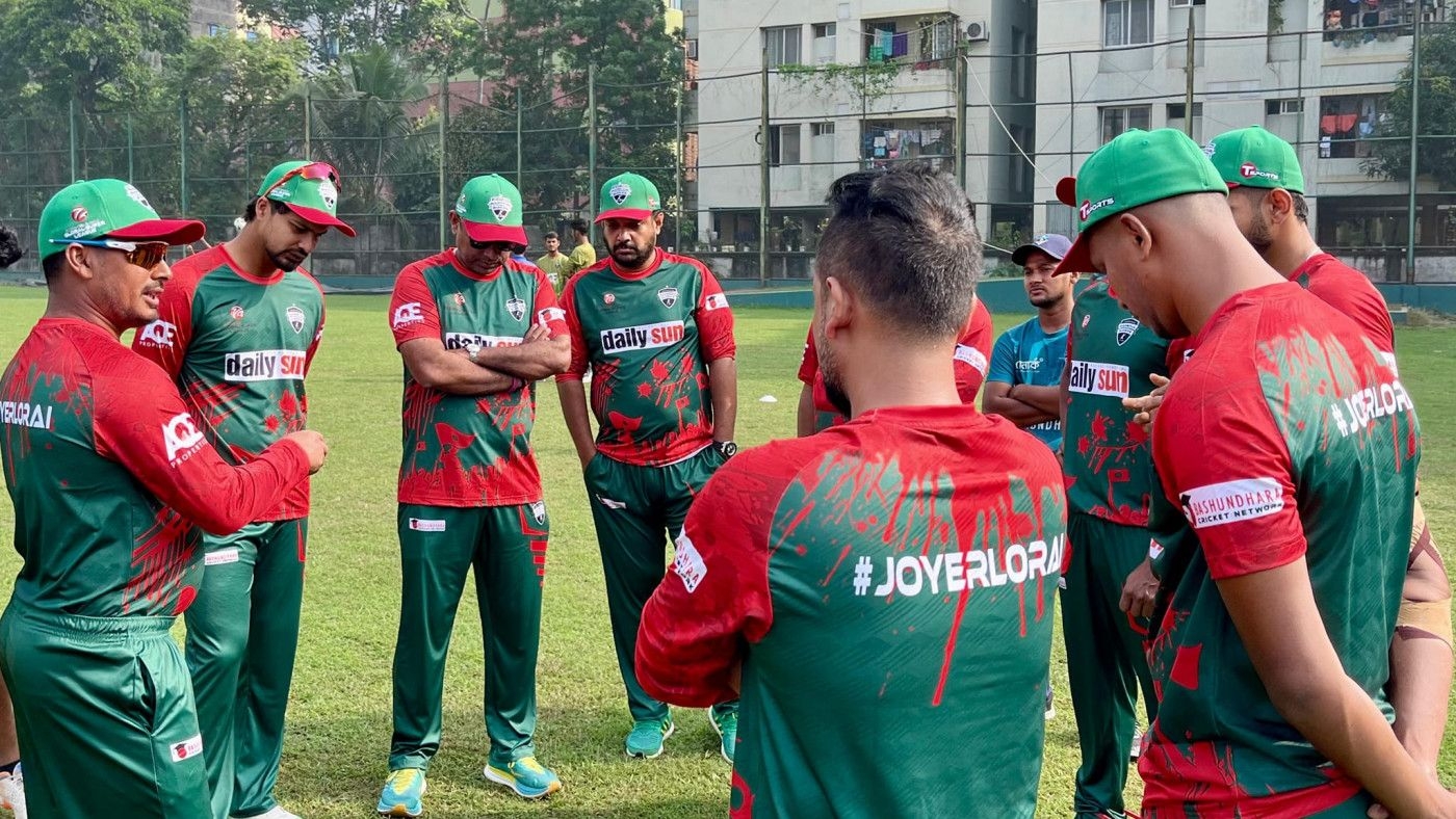 Rangpur Riders pay tribute to July uprising martyrs with symbolic jersey    